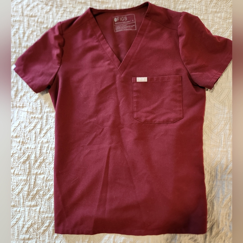 Figs V-Neck Scrub Top in Burgundy